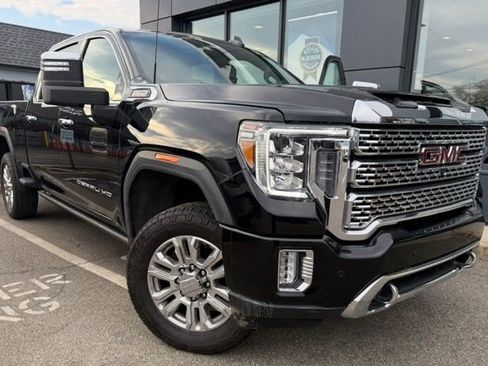 Used 2023 GMC Sierra 3500 Denali w/ Technology Package image 1