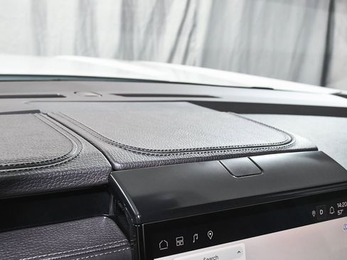 Used 2025 GMC Yukon Denali image 40