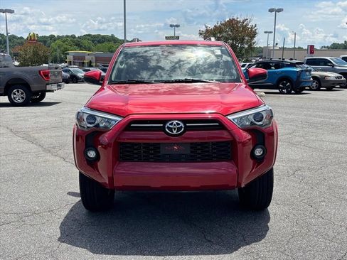 Used 2021 Toyota 4Runner SR5 AWD/4WD image 22