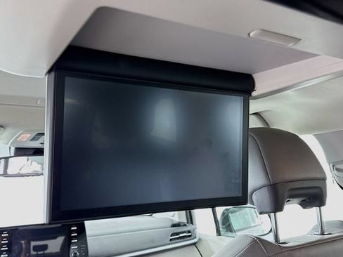 Certified 2022 Toyota Sienna XLE w/ XLE Plus Package FWD image 28
