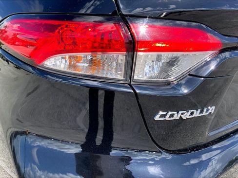 Used 2025 Toyota Corolla SE FWD image 28