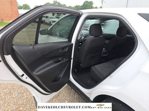 Used 2020 Chevrolet Equinox LT FWD image 18