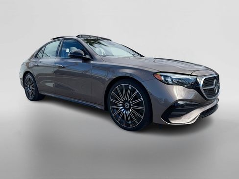 New 2026 Mercedes-Benz E 450 4MATIC Sedan image 7