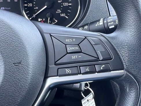 Used 2019 Nissan Rogue Sport S FWD image 9