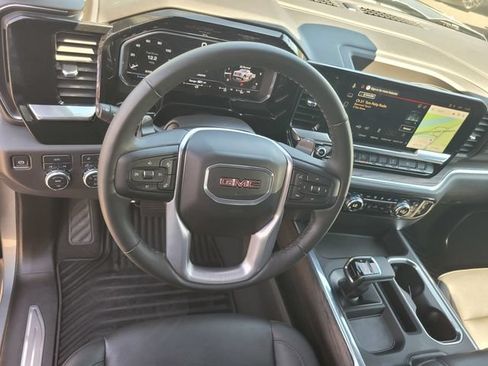 Used 2025 GMC Sierra 1500 SLT w/ SLT Premium Package AWD/4WD image 30