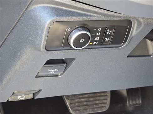 New 2025 Ford Bronco Badlands image 7