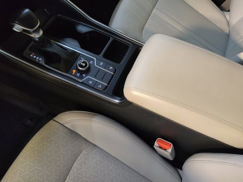 Used 2021 Kia Sorento S image 26