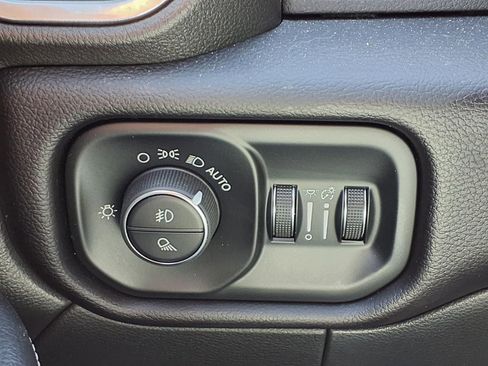 Used 2023 RAM 2500 Laramie w/ Night Edition image 23