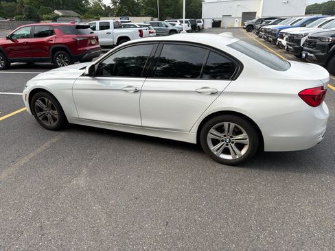 Used 2016 BMW 328i xDrive Sedan AWD/4WD image 5