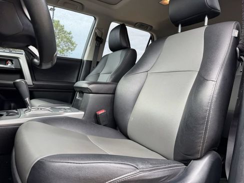 Used 2016 Toyota 4Runner SR5 Premium RWD image 12