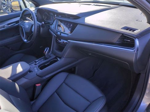 Certified 2023 Cadillac XT6 Luxury image 25