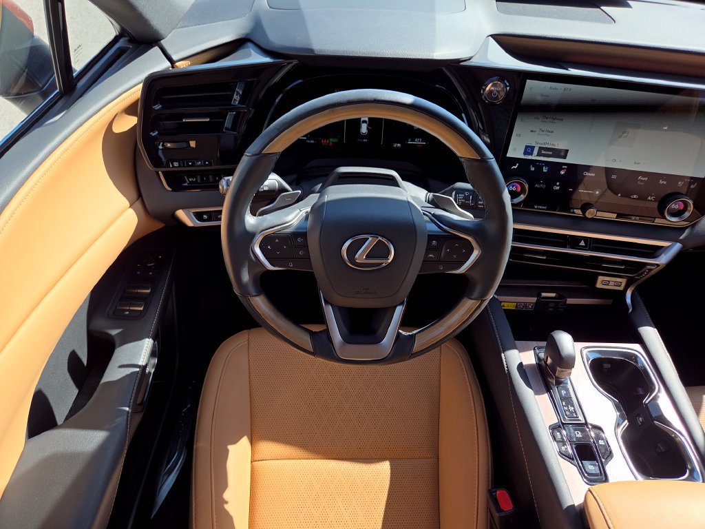 Certified 2025 Lexus RX 350 AWD/4WD image 4