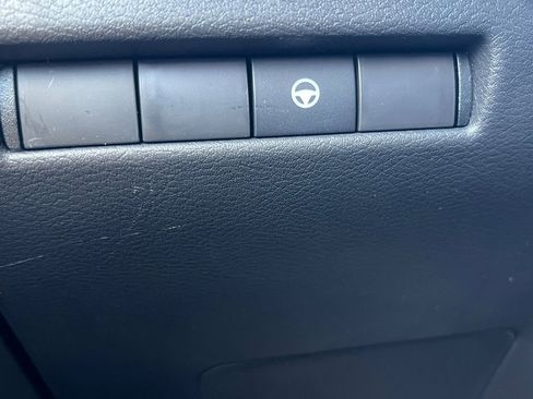 New 2026 Nissan Kicks SR w/ Cold Weather Package image 12