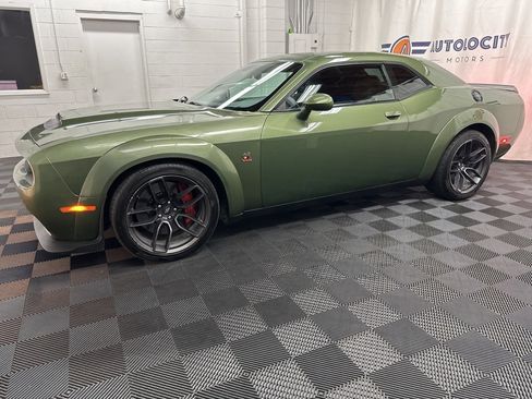 Used 2019 Dodge Challenger R/T Scat Pack w/ Widebody Package image 5