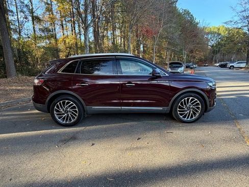 Used 2019 Lincoln Nautilus Reserve image 17