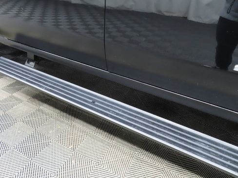 Used 2025 GMC Sierra 2500 AT4X image 58