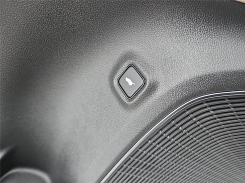 New 2026 Acura MDX w/Advance image 16