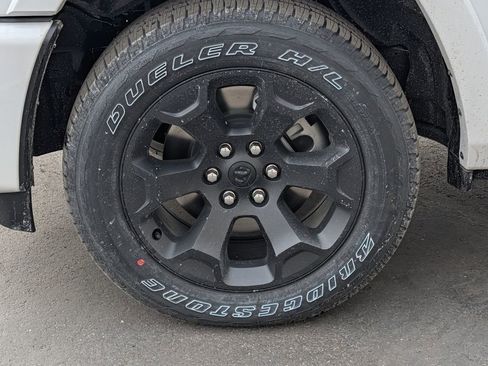 New 2026 RAM 1500 Big Horn AWD/4WD image 4