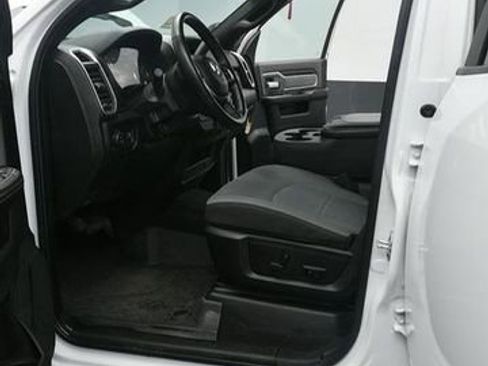 Used 2023 RAM 2500 Big Horn w/ Level 1 Equipment Group AWD/4WD image 9
