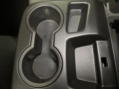 Used 2025 Chevrolet Silverado 2500 LT w/ Convenience Package image 35