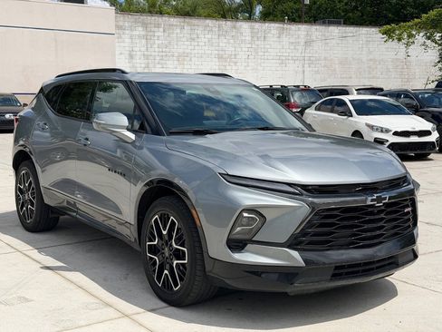 Used 2025 Chevrolet Blazer RS w/ Driver Confidence II Package AWD/4WD image 4
