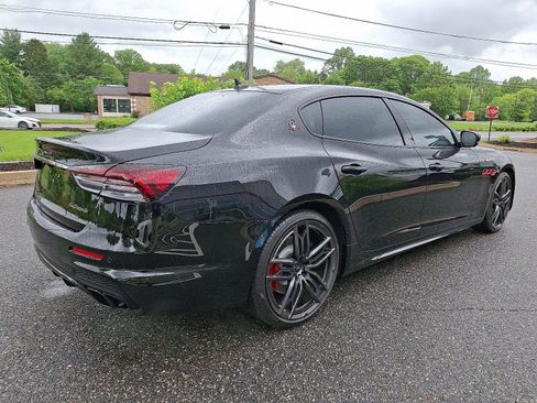 Used 2021 Maserati Quattroporte Trofeo RWD image 4