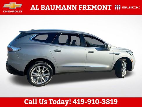 Used 2024 Buick Enclave Essence w/ Experience Buick Package AWD/4WD image 8