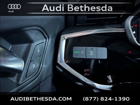 Certified 2025 Audi Q3 2.0T Premium Plus w/ Premium Plus Package image 17