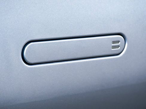 Used 2021 Aston Martin DBX Base image 18