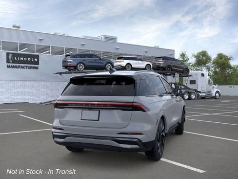 New 2026 Lincoln Nautilus Reserve w/ Jet Appearance Package image 8