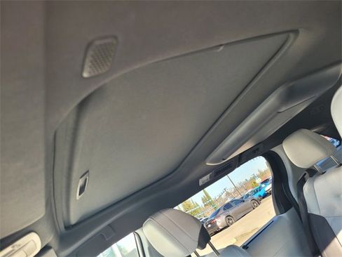 Used 2024 Toyota Sienna XSE image 21