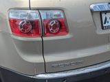 Used 2011 GMC Acadia SLE image 4