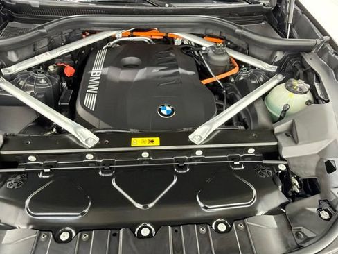 Used 2026 BMW X5 xDrive50e w/ M Sport Package AWD/4WD image 43