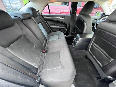 Used 2019 Chrysler 300 Touring w/ Sport Appearance Package image 16