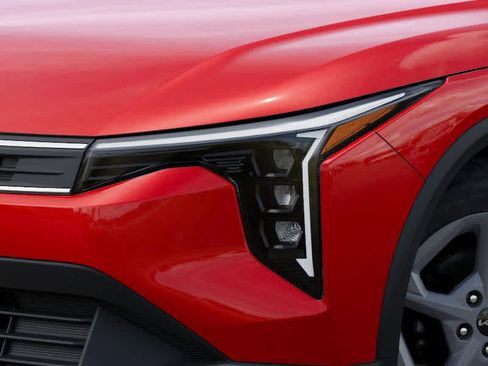 New 2025 Kia K4 LXS image 10