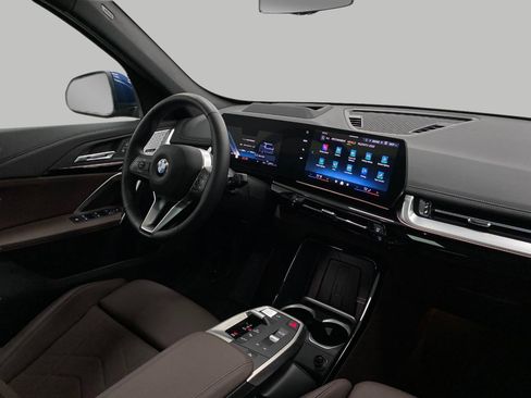 Certified 2025 BMW X1 xDrive28i image 18