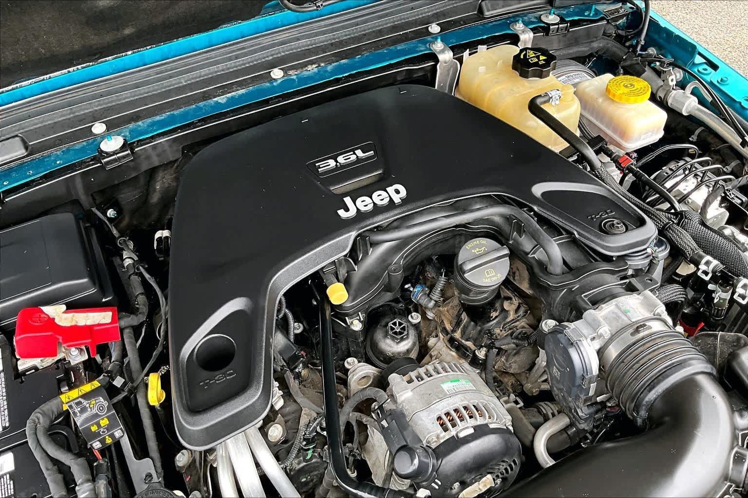 Used 2020 Jeep Wrangler Unlimited Sport S AWD/4WD image 32