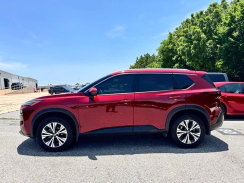 Used 2021 Nissan Rogue SV w/ Premium Package AWD/4WD image 9