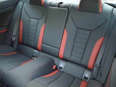 Used 2026 BMW M440i Coupe w/ Premium Package RWD image 30