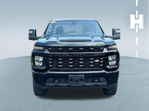 Used 2022 Chevrolet Silverado 2500 Custom AWD/4WD image 2