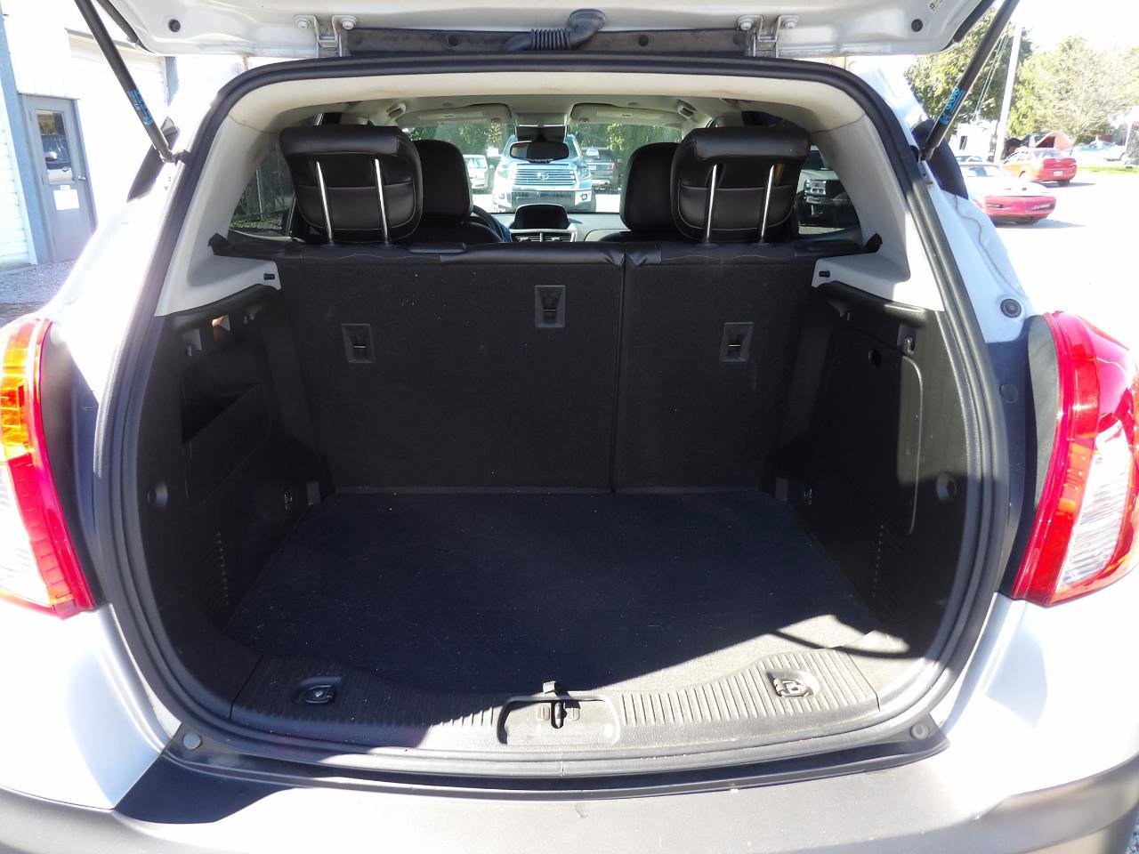 Used 2015 Buick Encore FWD image 5