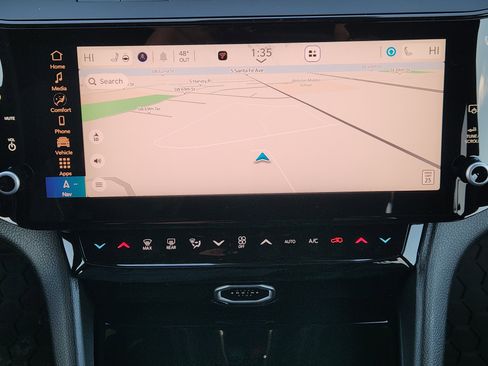 New 2026 Jeep Grand Cherokee Altitude image 13