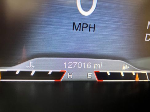 Used 2018 Jeep Cherokee Limited w/ High Altitude Package AWD/4WD image 19
