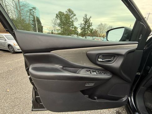 Used 2017 Nissan Murano Platinum w/ Platinum Technology Package image 15