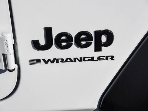 Used 2024 Jeep Wrangler Sport S image 12
