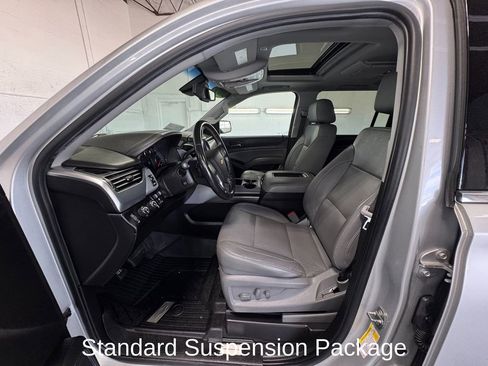 Used 2019 Chevrolet Suburban LT w/ LT Signature Package AWD/4WD image 11
