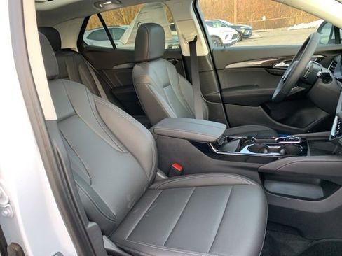 New 2025 Buick Envision Preferred image 28