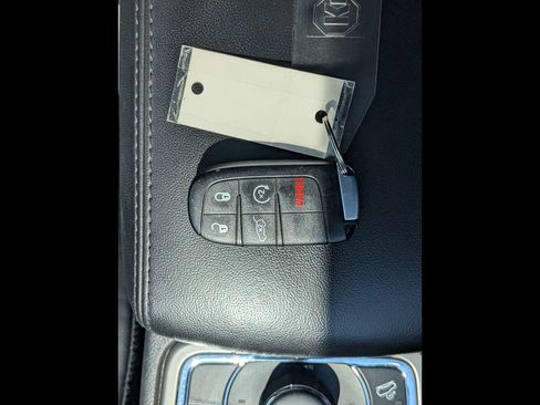 Certified 2021 Jeep Grand Cherokee Limited w/ Luxury Group II AWD/4WD image 34