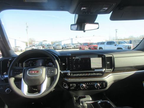 New 2026 GMC Sierra 1500 Elevation image 15