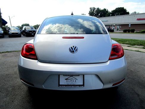 Used 2014 Volkswagen Beetle 1.8T FWD image 7